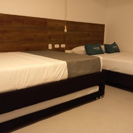 Hotel Colombia Avenida Medellín Extérieur photo